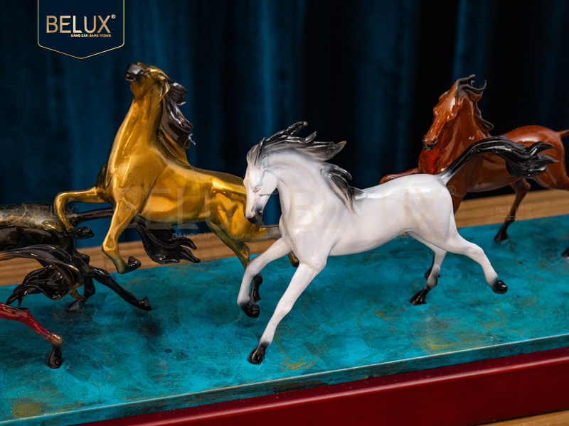 Tượng Bát Mã bằng đồng decor dài 88cm